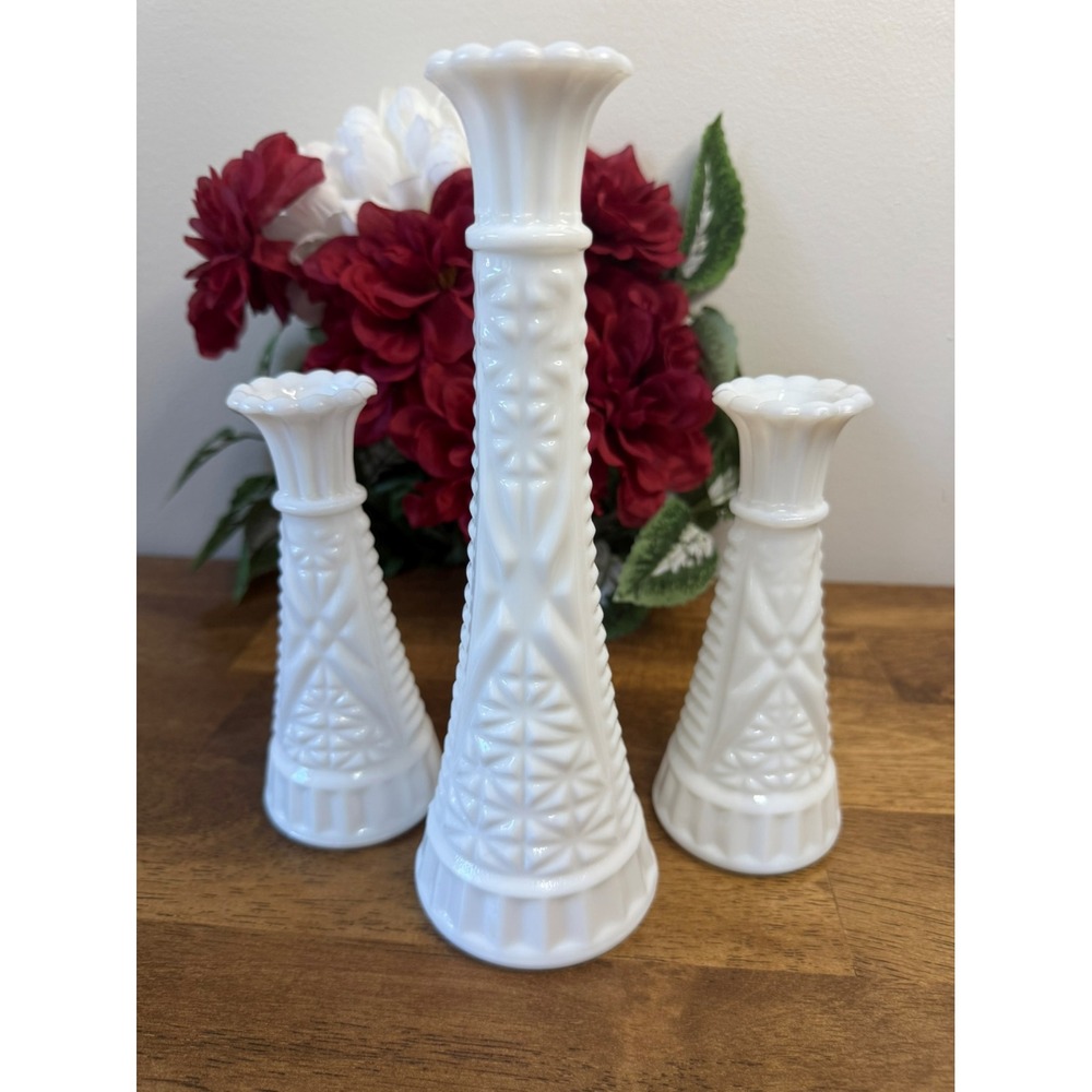 Set of 3 Vintage Milk Glass Bud Vases Anchor Hocking Stars and Bars MCM‎ Wedding